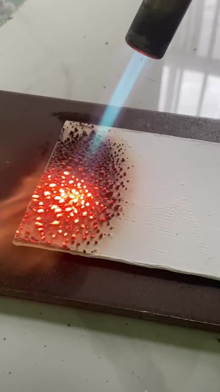 What is the difference between fireproofing and thermal insulation coatings? What effect can they achieve?